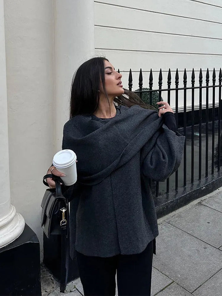 Noya | Chic Cape Coat