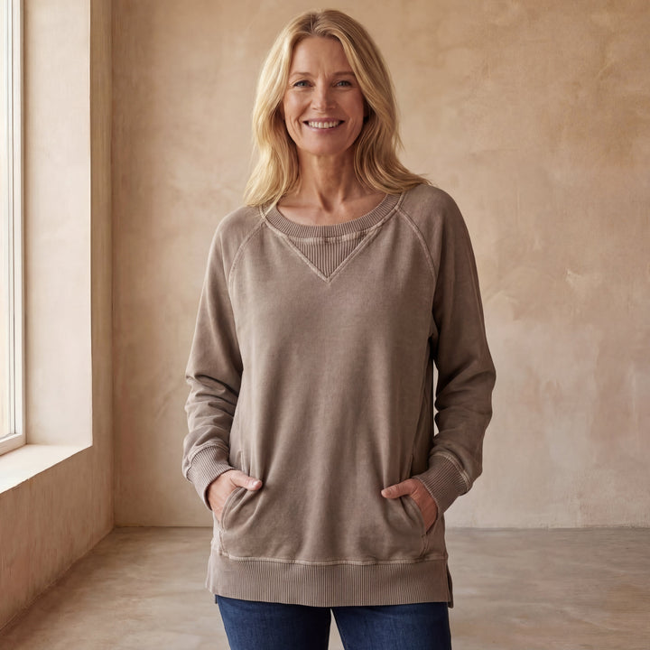 VIOLA - Ribbed Accent Pocketed Pullover