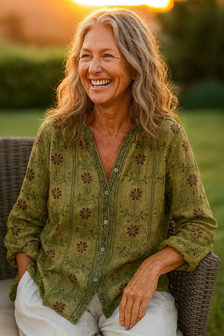 Fern | Relaxed V-Neck Blouse