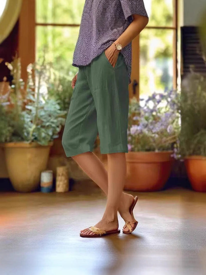 Dora light summer shorts with elastic drawstring waist and side pockets