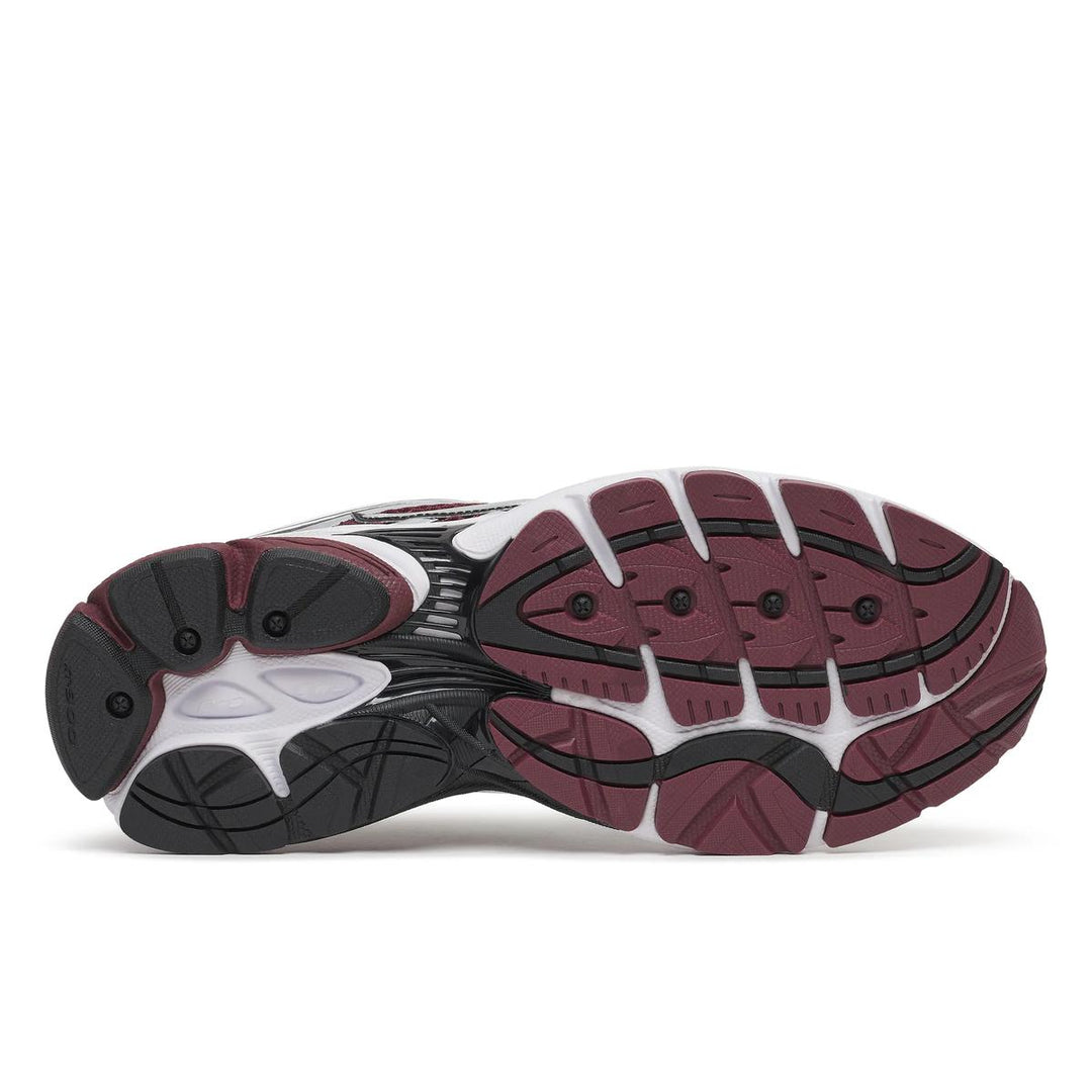 Saucony | ProGrid Omni 9