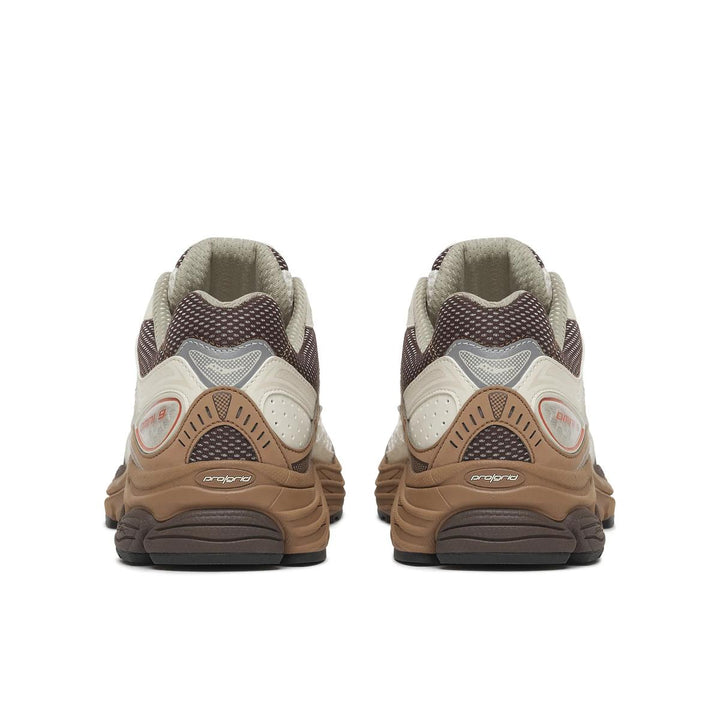 Saucony | ProGrid Omni 9